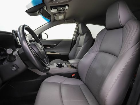 Used 2021 Toyota Venza XLE w/ Softex Package AWD/4WD image 11