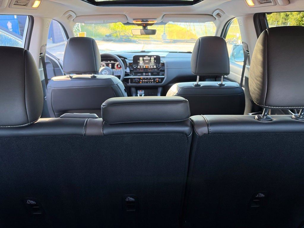 Certified 2025 Nissan Pathfinder Platinum w/ Cargo Package FWD image 27