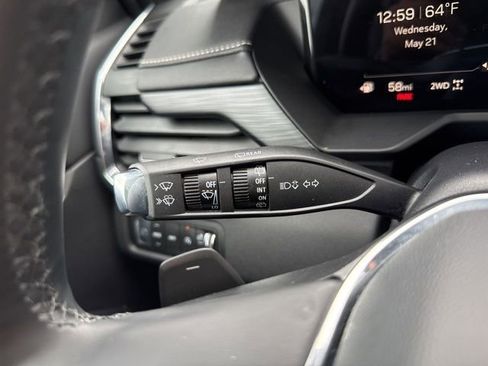 Used 2025 GMC Acadia Elevation image 26