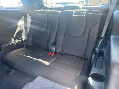 Used 2020 Ford Explorer XLT image 9