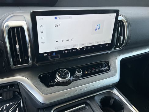 Used 2025 Ford Expedition Max Platinum image 14