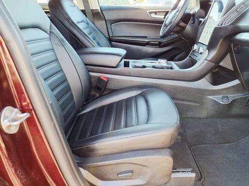 Certified 2024 Ford Edge SEL w/ Convenience Package AWD/4WD image 11