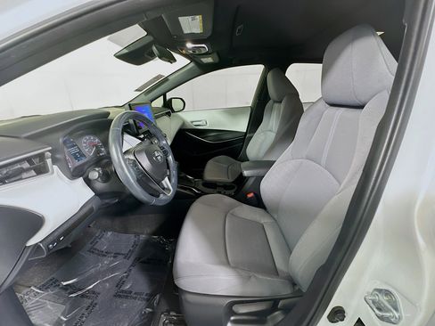 Used 2023 Toyota Corolla SE image 12