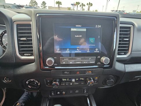 Used 2024 Nissan Frontier SV w/ SV Convenience Package image 20