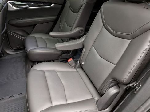 Certified 2024 Cadillac XT6 Premium Luxury w/ LPO, Floor Liner Package AWD/4WD image 22