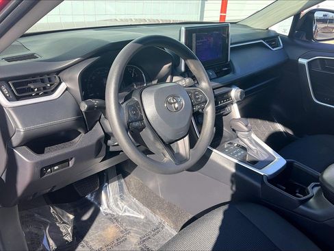 Used 2024 Toyota RAV4 LE image 18