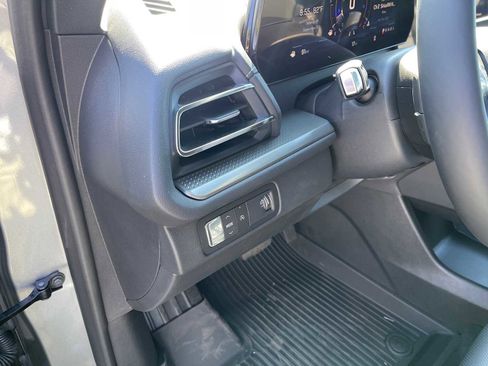 New 2025 Chevrolet Traverse LT w/ LPO, Floor Liner Package image 24