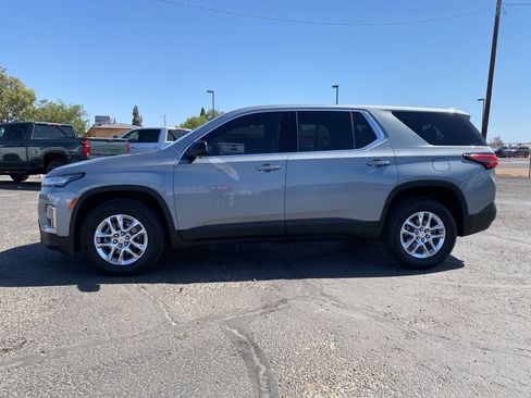 Used 2023 Chevrolet Traverse LS FWD image 3