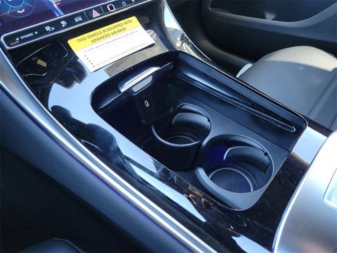 New 2025 Mercedes-Benz GLC 350e 4MATIC image 22