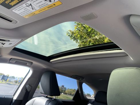 Certified 2022 Lexus RX 350L Premium image 28