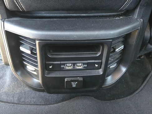 Used 2025 RAM 1500 Laramie AWD/4WD image 6