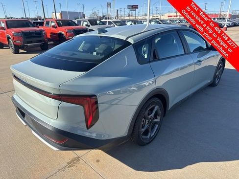 Used 2025 Kia K4 LXS image 5