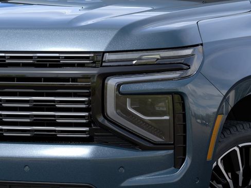 New 2026 Chevrolet Suburban High Country AWD/4WD image 11