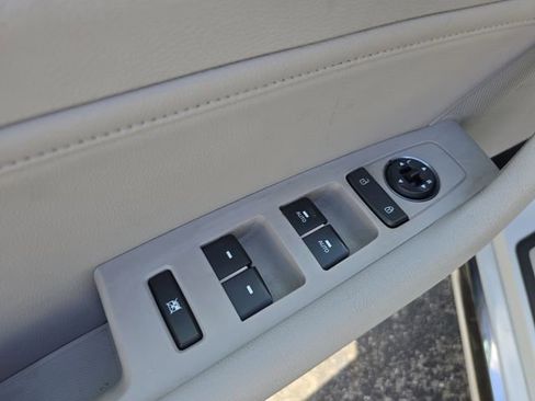 Used 2015 Hyundai Sonata Limited w/ Option Group 05 image 15