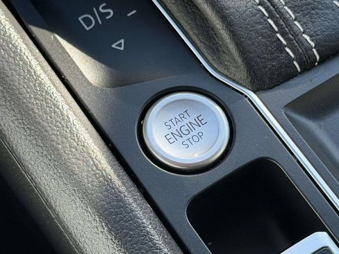 Used 2021 Volkswagen Atlas SEL image 8