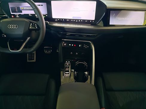 New 2026 Audi SQ5 Premium Plus AWD/4WD image 18