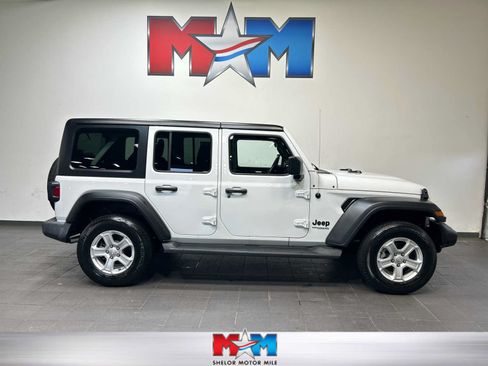 Used 2022 Jeep Wrangler Unlimited Sport AWD/4WD image 1