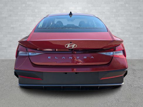 New 2026 Hyundai Elantra SE image 6