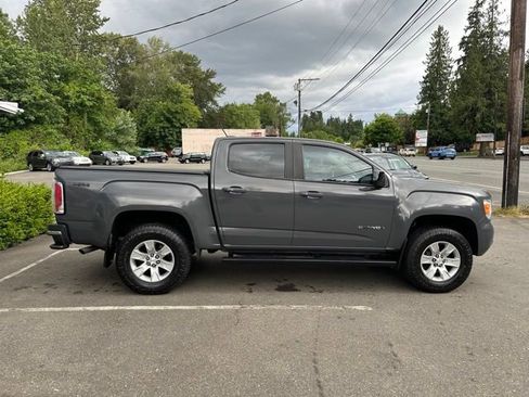 Used 2017 GMC Canyon SLE AWD/4WD image 4
