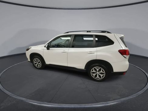 Used 2023 Subaru Forester Premium AWD/4WD image 6