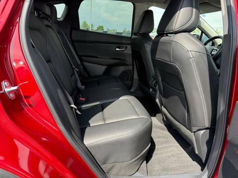 Used 2025 Nissan Murano SV AWD/4WD image 29