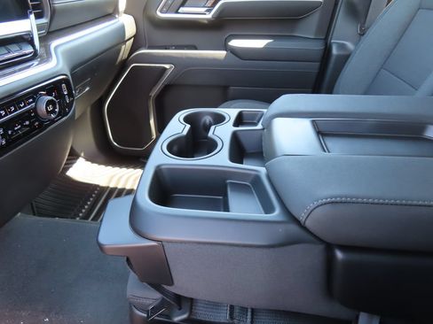 New 2026 Chevrolet Silverado 1500 LT AWD/4WD image 6