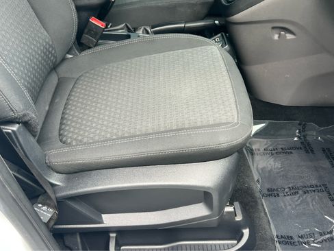 Certified 2019 Ford Transit Connect XLT FWD image 18