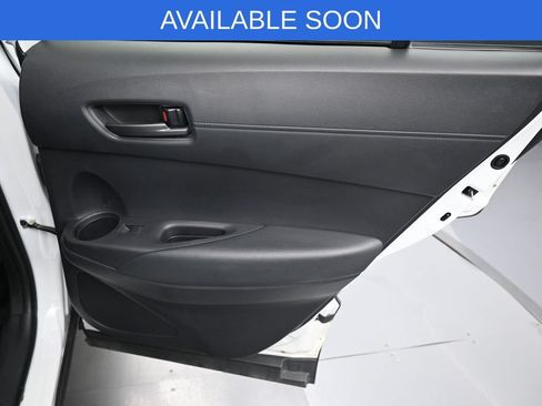 Used 2024 Toyota Corolla Cross LE FWD image 29