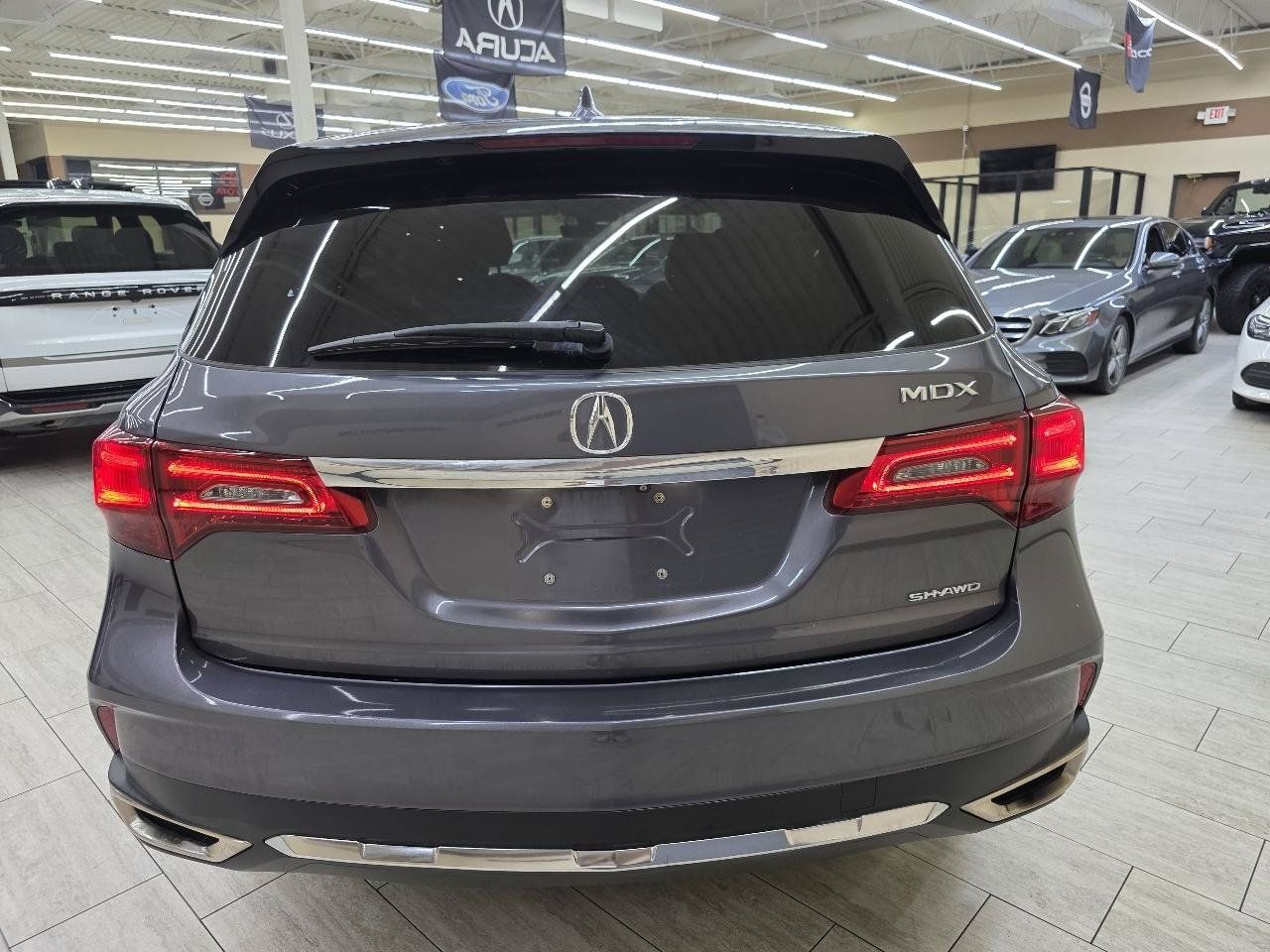 Used 2017 Acura MDX w/ Technology Package AWD/4WD image 7