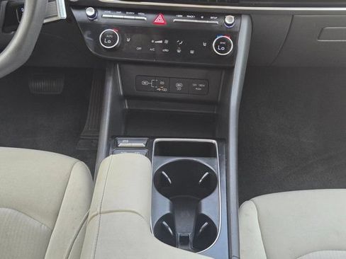 Used 2025 Hyundai Sonata SEL FWD image 17