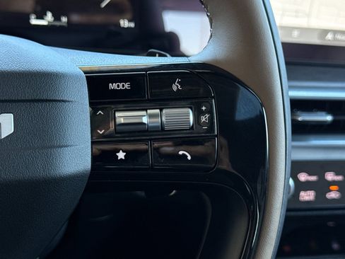 New 2026 Kia Sorento SX Prestige w/ Olive Brown Leather Package image 30