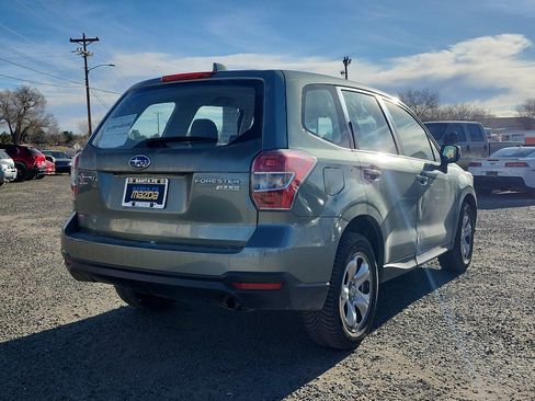 Used 2016 Subaru Forester 2.5i image 6