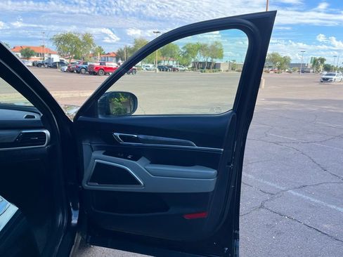 Used 2023 Kia Telluride EX X-Line image 19