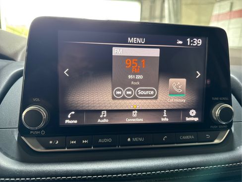 Used 2021 Nissan Rogue SV AWD/4WD image 15
