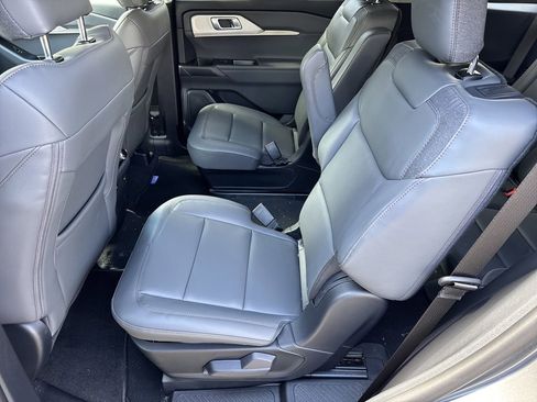 New 2026 Ford Explorer Active w/ Active Comfort Package RWD image 20