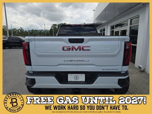 New 2026 GMC Sierra 3500 Denali w/ Denali Reserve Package AWD/4WD image 7