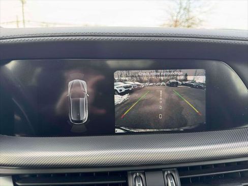 Used 2023 Alfa Romeo Stelvio Veloce image 28