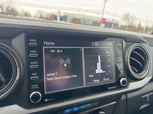 Used 2021 Toyota Tacoma TRD Sport image 19