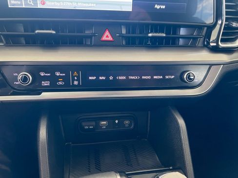 Certified 2024 Kia Sportage EX FWD image 52