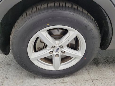 Used 2017 Ford Explorer XLT w/ Equipment Group 202A image 31