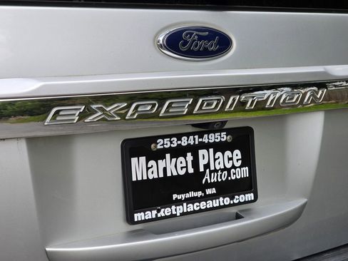 Used 2017 Ford Expedition EL XL w/ Equipment Group 101A image 13