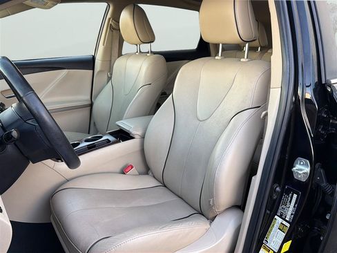 Used 2015 Toyota Venza Limited AWD/4WD image 12