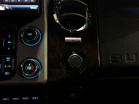 Used 2014 Ford F250 Platinum w/ FX4 Off-Road Package AWD/4WD image 26
