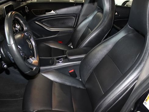 Used 2015 Mercedes-Benz CLA 250 4MATIC image 26