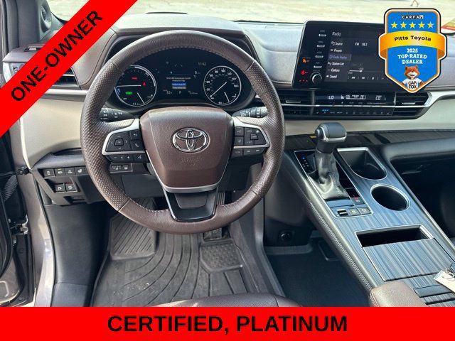 Certified 2023 Toyota Sienna Platinum FWD image 21