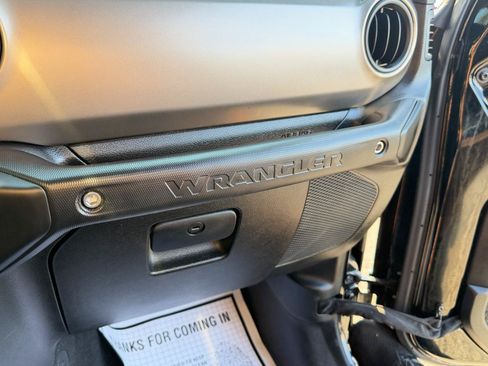 Used 2021 Jeep Wrangler Unlimited Sport AWD/4WD image 55