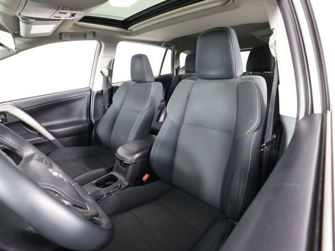 Used 2016 Toyota RAV4 XLE image 11