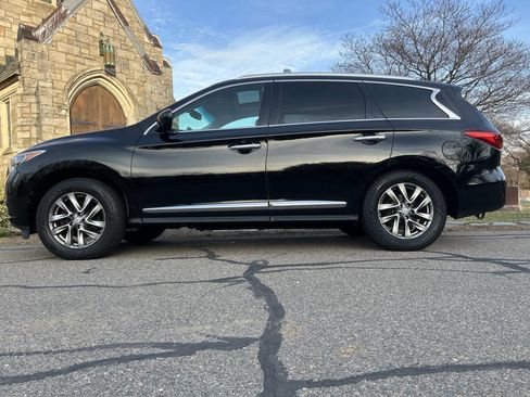 Used 2013 INFINITI JX35 AWD w/ Premium Pkg image 29