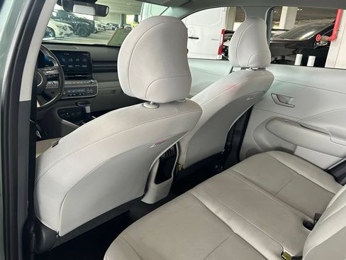 Used 2024 Hyundai Kona SEL FWD image 33