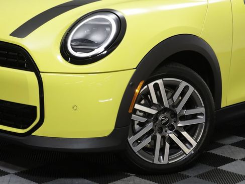 New 2026 MINI Cooper 4-Door Hardtop FWD image 4
